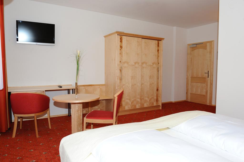 Hotel-Gasthof-Fleischerei - Zur Alten Post Schwanberg Exterior photo